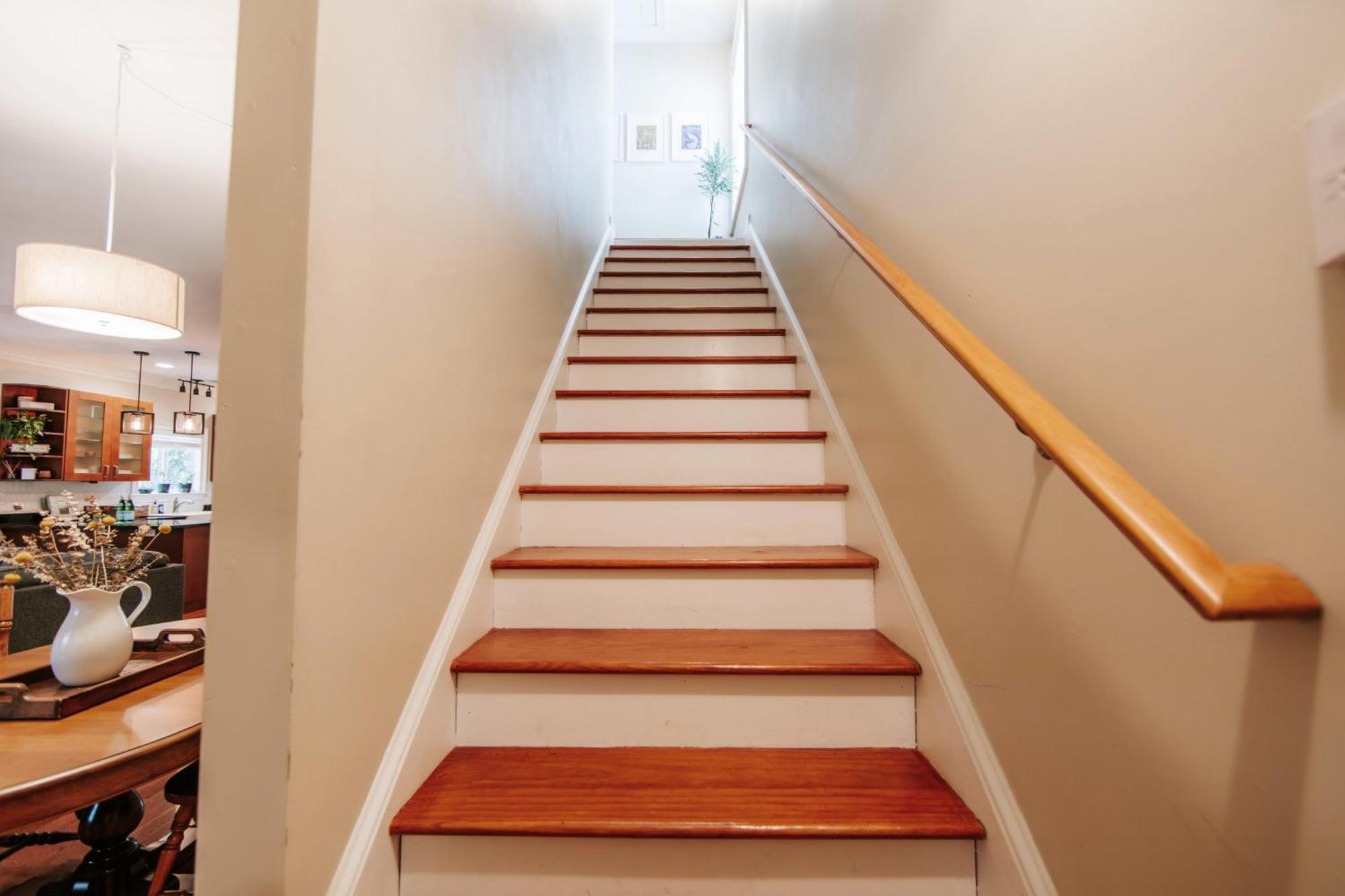 Holiday home Cozy - Walk To Campus, Stadium, Downtown *